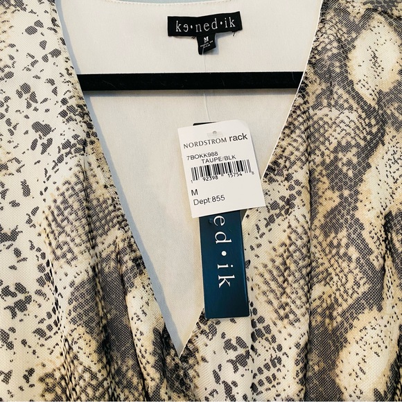 NWT Snake Print Long Sleeve Dress - Picture 3 of 8